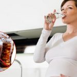 Mẹ bầu uống nước ngọt được không?